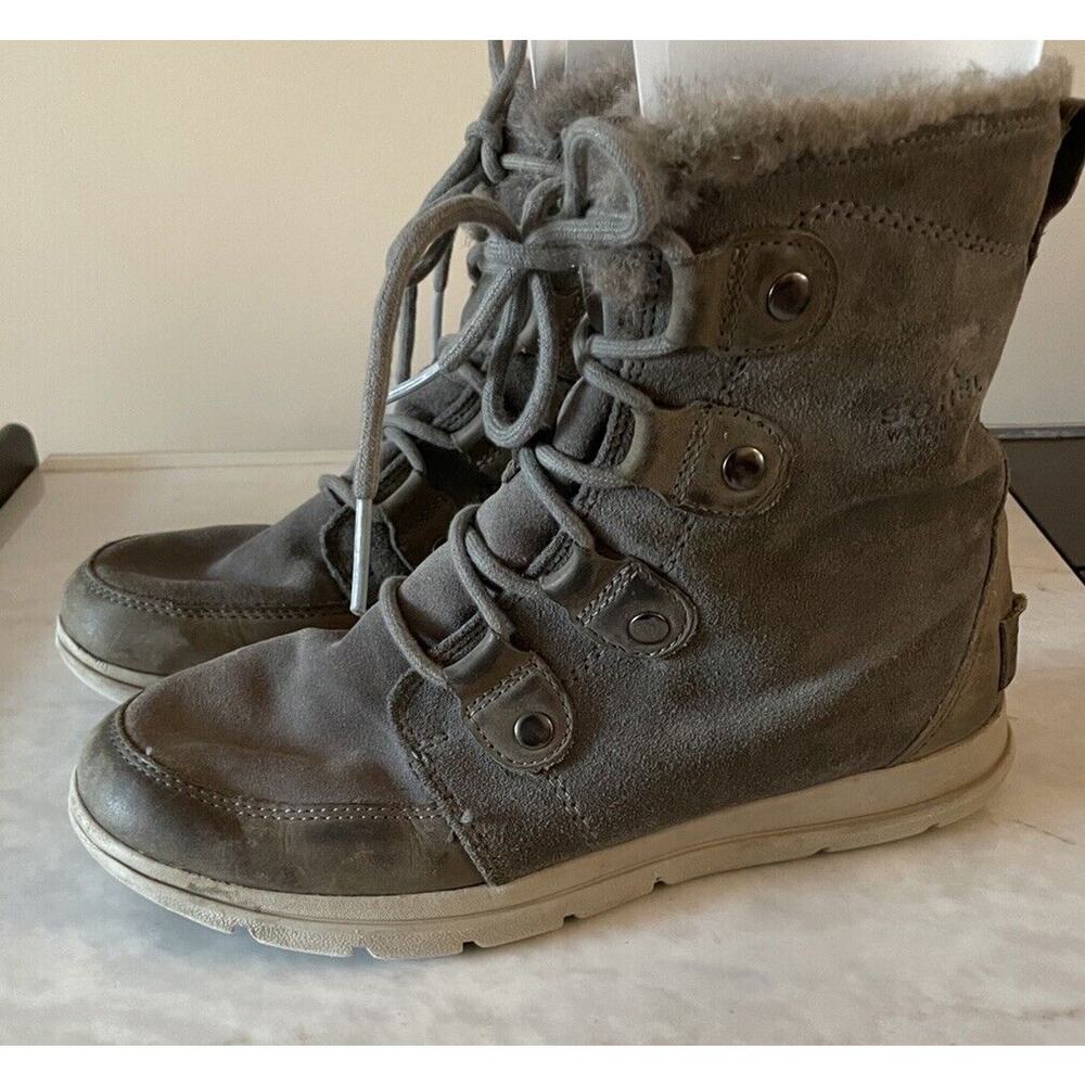 Sorel Explorer Joan Boots Women Size 9 Gray‎ Faux Fur Lace-up Snow Waterproof